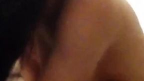 Un homme a trompé sa petite amie pour qu'elle prenne des photos, mais elle était en train d'enregistrer une vidéo !