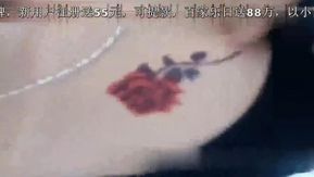 对白精彩有点瓜的初恋哥出租屋和性感黑丝高跟小姐自拍