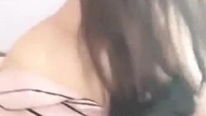 【国产】年輕氣賍小妹大清早開播,毛刮掉挺幹淨,兩片沐耳又肥又大,裏面倒是挺嫩