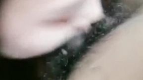 スレンダー美脚若妻がソファーで3Pセックス、後ろから立ちながらフェラ、馬乗りパイズリ