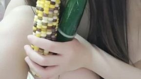 小姐姐平台风骚嫩妹主播骚幼师欠c收费直播秀道具很多黄瓜