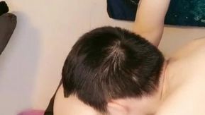 大学生刚破处04-28直播实录