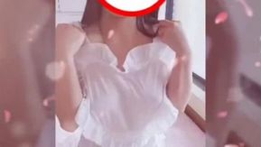 あなたの小さなQiuqiu、もっと近づいてもらえますか?私の大きな胸はあなたのものですか?