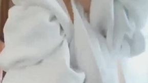 [食物高潮] 邻家的豆豆龙(となりのトトロ)~清纯大眼妹妹最爱吃小黄瓜了~妹妹也想吃怎么办呢>///