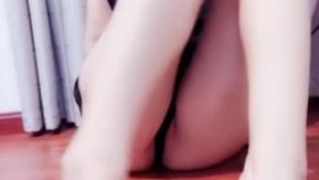 ネット有名人の女の子、1万ドルを寄付したファンに特典を送る 2