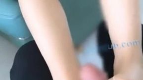 思瑞看來最近經濟困難 MC才剛離開就接受有錢人的無套啪啪