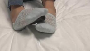 【現地厳選！】エッチ当日は危険日なのに快感のためにコンドームなしでやりたがる後輩女子！