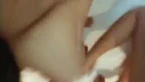 夫婦交換合コンで2組のカップルがホテルで4P不倫をして携帯で写真を撮りました。