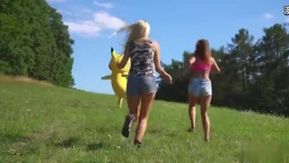 [Europa e América] Ah! O Pikachu Selvagem escapou! Acordar o príncipe adormecido com um beijo apaixonado?