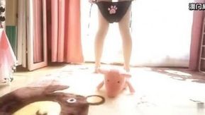 傲嬌實況主~脫光光打電動~不想玩就脫衣服解放~