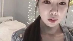 [韩国] 轻熟女在线陪小哥哥聊色~不时让奶奶出来见客人~