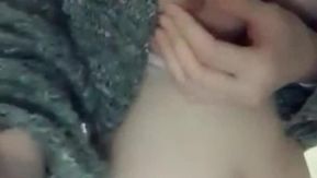 L'étrange invitation du Dr Ren Ge à la fille vigoureuse aux gros seins ~ Les seins de Qiao sont joints à la lettre ~ Je veux que Ren Ge les identifie ~