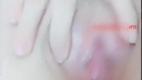 [Série Deer Girl] Há um enredo! A deusa celebridade da internet tirou uma selfie no filme pornográfico Lutando sem camisinha. 10 filmes pornográficos vazaram... Milhares de pessoas entraram no ônibus (1)