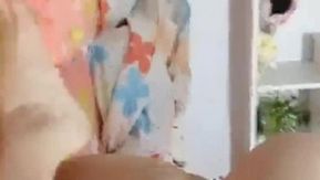 禦姐主播風月小嫩嫩自慰大秀~沒有美顏還是一樣正~身材很棒鏡頭前浪玩穴穴~