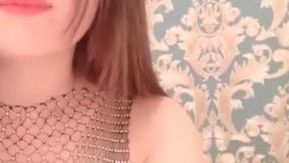 小さなかわいいプラットフォーム（以前はkawaii）Yezi 111さんは親友を連れて一緒にセックスしました、男性1人、女性2人、情熱的なセックス、とても魅力的です