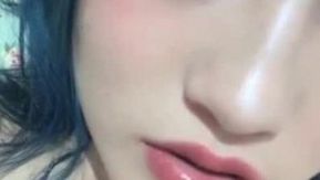 Little Cute Platform (anteriormente Kawaii), garotas bonitas e bonitas se masturbam de graça, exibem sua bucetinha molhada e rosada, se masturbando e inserindo é muito tentador