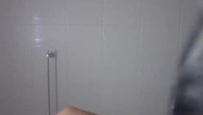 网路热搜「神乳小只马」身材超营养！大奶蜂腰水又多：三点都是粉红色-5