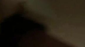 南韩地铁尾随抄底偷拍美腿短裙～26