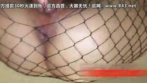 Vídeo de sexo íntimo de una pareja filtrado por su novio tras su ruptura Preciosos pechos penetración con garganta profunda.