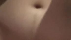 El marido está en un viaje de negocios ~ ¡¡La esposa de grandes pechos no está satisfecha con sus deseos y tiene que tener una cita sola!!