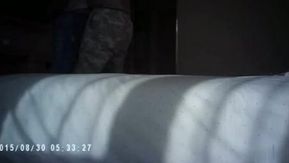人妻与小王宾馆偷情~一抽插就哭腔呻吟~还连续打了好几炮!!