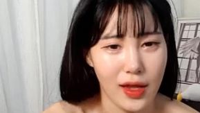 [韩国] 用手指示範深喉咙~姐姐妹妹一起上!!