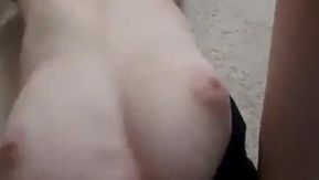 極品圓潤大奶白虎美女自拍自慰