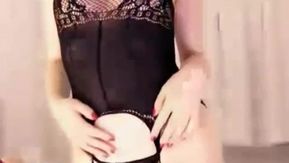 Épisode 2 - Oreiller d'équitation en uniforme d'infirmière en soie blanche sexy aux gros seins fermes