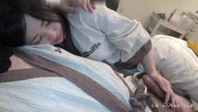 19歲花季白嫩肉感十足學生妹酒店援交富二代搗出好多白漿無套啪啪內射中出陰道射了滿滿一管精液擼點很高