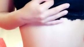[中文主播外流]網路熱搜「美乳萌妹」身材超營養！大奶蜂腰水多：三點都是粉紅色