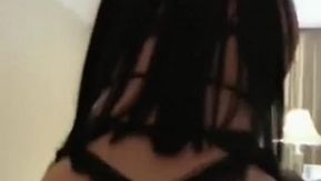 狂野豪放女神嫩模思兒與紋身男友激情做愛自拍流出 披肩黑絲主動女上騎乘 對白大膽刺激 高清720P原版無水印