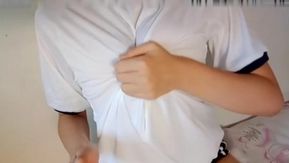Célébrité Internet lolita A Meat Sauce bas blancs costume de gymnastique tentation, chatte rose aqueuse et glabre, chatte en train de se masturber, version sans filigrane