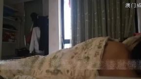 Shen Jing Chongqing) A modelo de perna safada foi fodida até gritar
