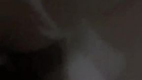 国产大胸美女脸颊红润4