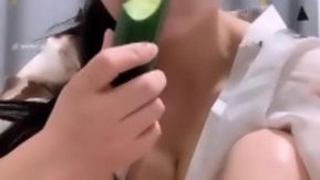 [中文主播外流]氣質OL下班兼差直播自慰大秀~