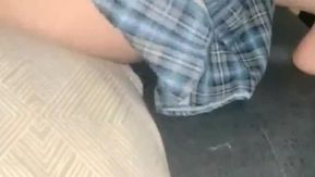 夜宴选妃约的大白美乳妹子一起直播，脱光光手指摩擦阴蒂口交后入大屁股，骑乘抽插晃动大奶子