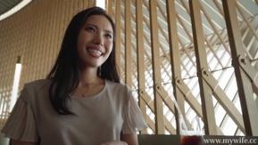 【妻の密かな恋愛願望】超美麗素人妻シリーズ 上田華念青