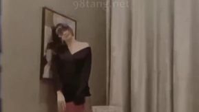 長腿女神愛絲襪的Vivian姐會員訂製版流出-爆裂黑絲長腿高跟女神沙發啪啪