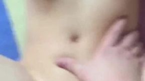 【短編動画エリア】18歳の若いマンコ