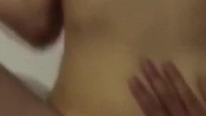[Zone vidéo courte] Chatte aux gros seins 69vj