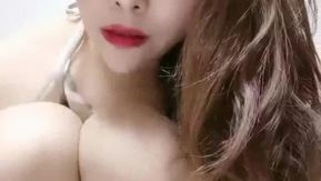 _033_女人风骚才叫美_自慰_20201220