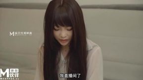 【麻豆传媒】LY028 少女的肉欲直播间
