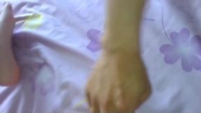 90年代生まれの愛し合う若いカップルが、豊満で張りのある胸を持つ美しい彼女と白昼の賃貸住宅でセックスをする。