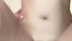 粉嫩大奶站着撞击和酒后爆操女神