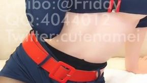 Celebridad de Twitter diosa tetona de cuerpo perfecto Perfect Girl-Nami Enchantress 2020-3-22 Porque la policía uniforme usa un gran juguete sexual para insertar su coño rosado y su coño está acuoso