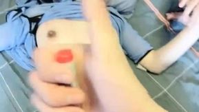 超棒身材【顔射女神】极品蜜桃美臀淫蕩骚字在男友面前和他哥们激情啪啪
