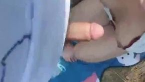 野外セックス、ひざまずいて舐めたりイマラチオしたり、野生のオーガズムやうめき声を上げたり