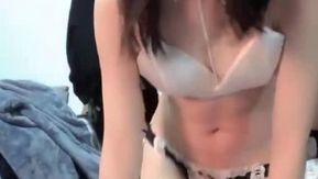 美眉脱给你看01