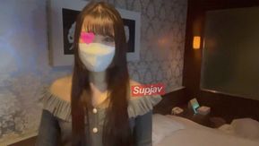 FC2PPV 4534827 [業餘奇聞趣事#017] 類似於「Meru」的JD，甚至使用乳頭的全身性感帶。如果你被電動按摩器擊中，你就有大麻煩了。當我們第一次見面時，我們深夜帶他去了一家情趣酒店，並第一次發生了性關係。 [含評論獎金]
