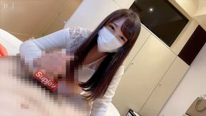FC2PPV 4573935 【個人拍攝】電動按摩器外19精敏感美女，髒話打手槍即刻射精！ [是的]